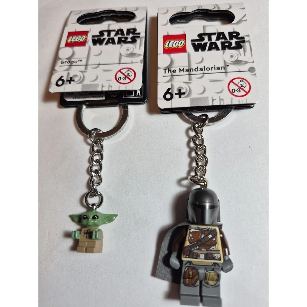 LOT OF 2 LEGO KEYCHAINS Mandolorian and Grogu NEW Star Wars Minifigure Key Rings